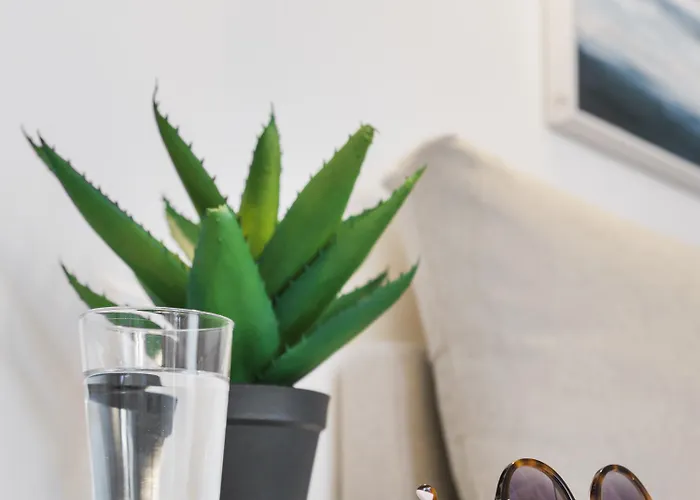 Downtown Apartment *