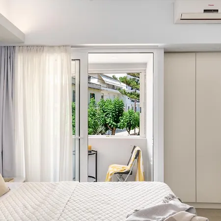 Downtown Apartment *